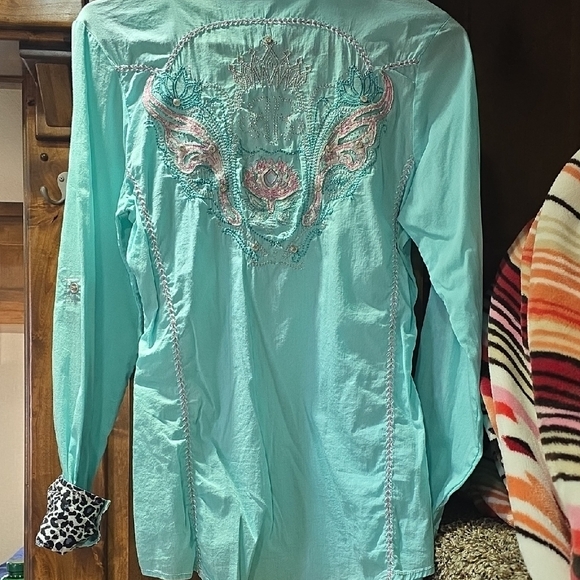 Roar Aqua Embroidered Button-Down Rodeo Shirt Small - Picture 5 of 6